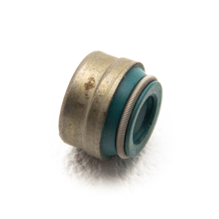 Mercedes-Benz SL and SLC 107 350,450 Valve Guide Seal - 0000533558