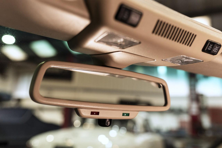  Mercedes-Benz R129 SL / A124 Cabriolet Rear View Mirror Top Trim 