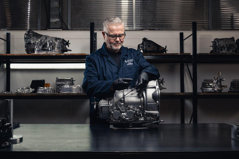  Mercedes-Benz SL 107 & Classic 70's - 80's Automatic Gearbox Transmission Refurbishment 