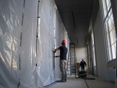 Museums and galleries worldwide use Curtain-Wall® to prevent contaminants from traveling from one gallery to another during installion or renovation.