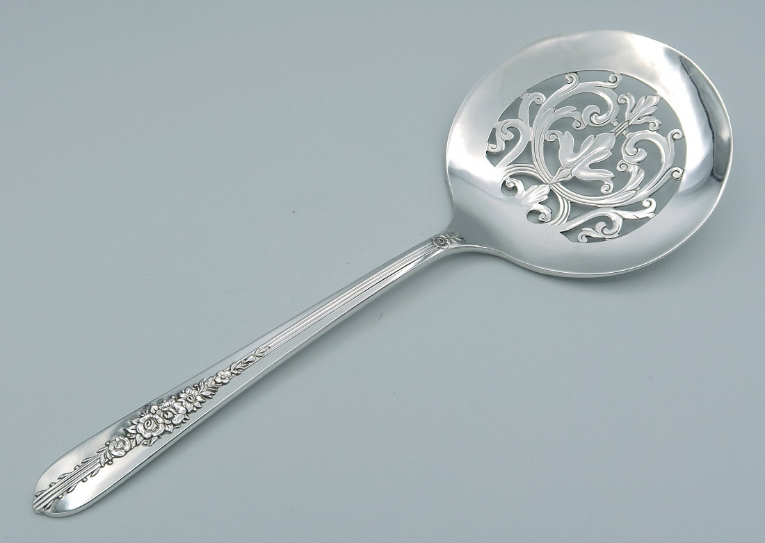 Royal Rose by Nobility Plate Onedia 1939 Tomato Server 8