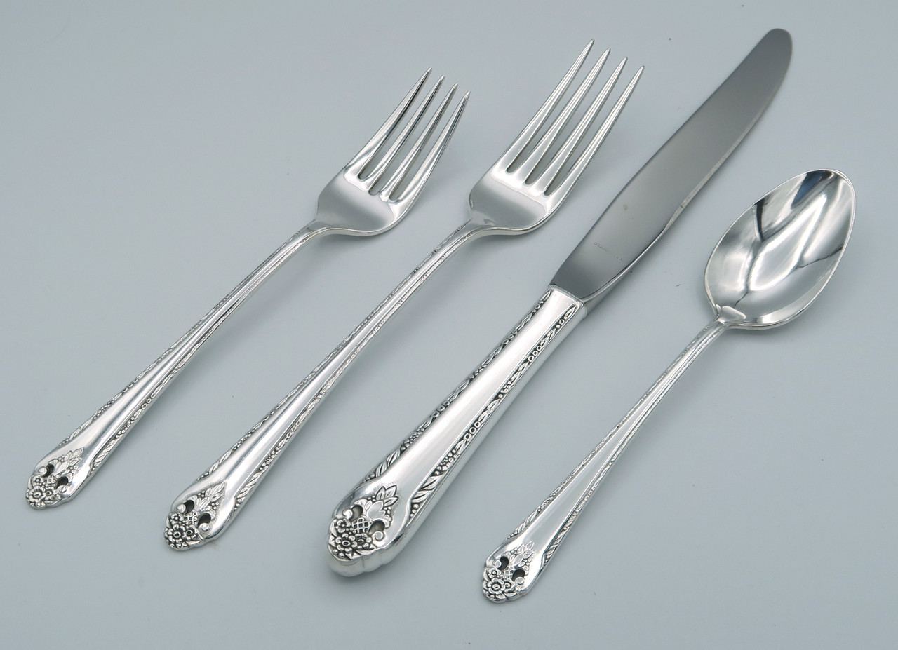 Lovely Lady by Holmes & Edwards 1937 4-piece Place Setting