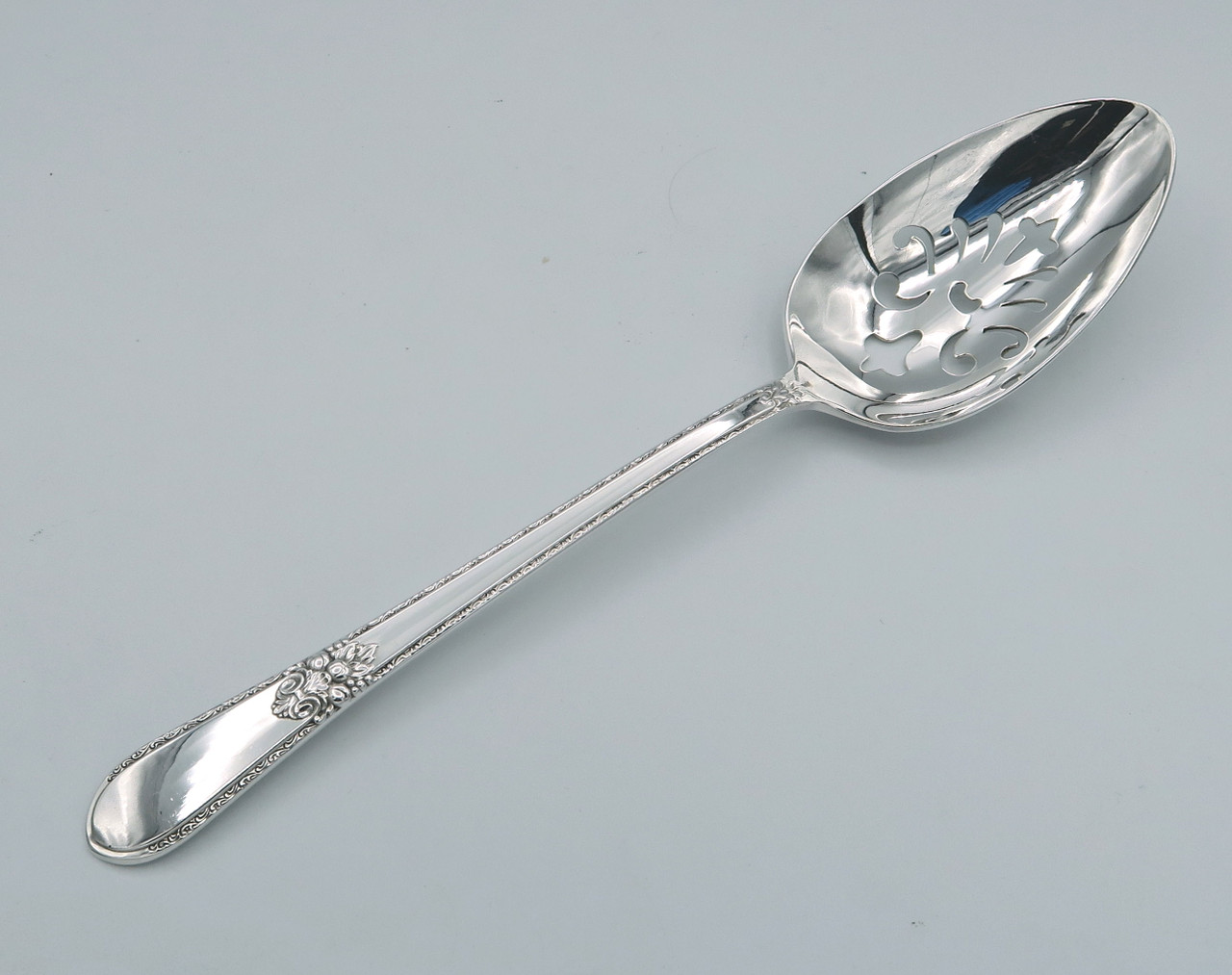 HOT Serving Spoon 1847 Rogers Bros Al Adoration By 1847