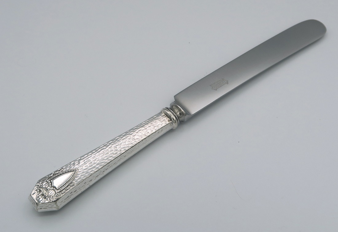Heraldic by 1847 Rogers IS 1916 Blunt Knife w/ Bolster 9 3/4