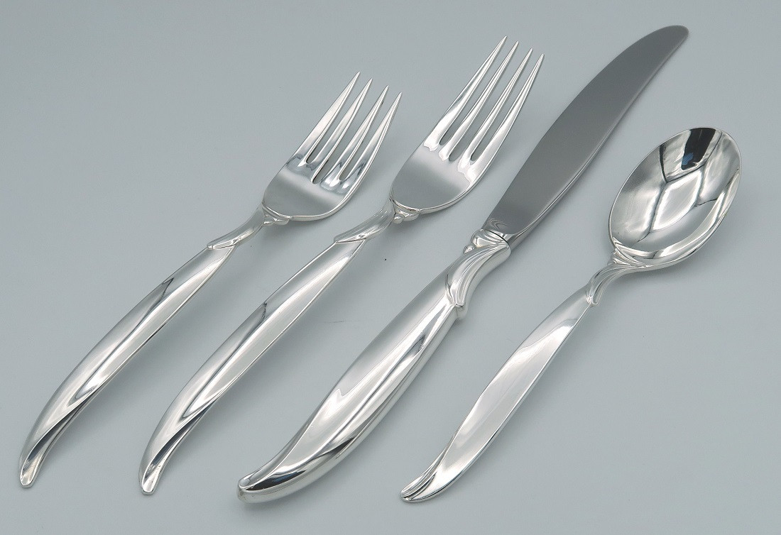 【ROGERS BROS】 FLAIR ディナーセット 4名用20本 Flair by 1847 Rogers Bros IS 1956 4-piece Place Setting - White
