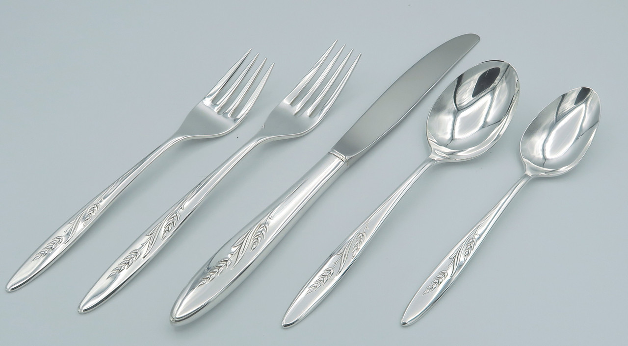 Song of Autumn Community/Oneida 1960 5-piece Place Setting - White