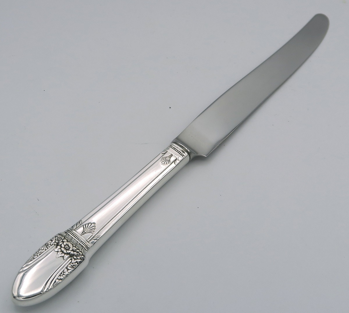 First Love by 1847 Rogers Bros IS Dinner Knife French Blade 9 3/4