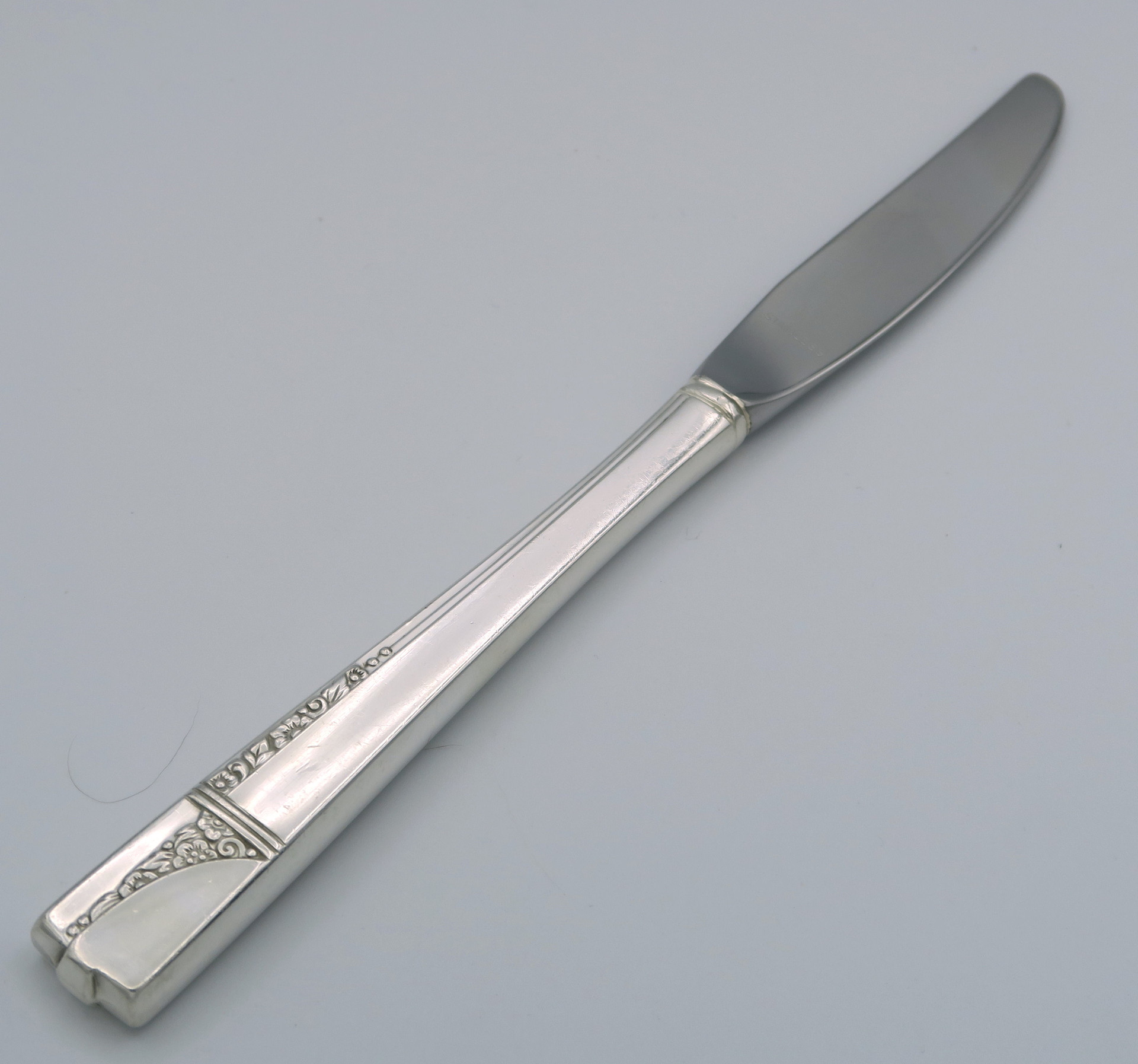 thumbnail interactive-video image 1 of Oneida Caprice 1937 Nobility Plated Flatware – Choose Your Pieces (Used) 1 of 2