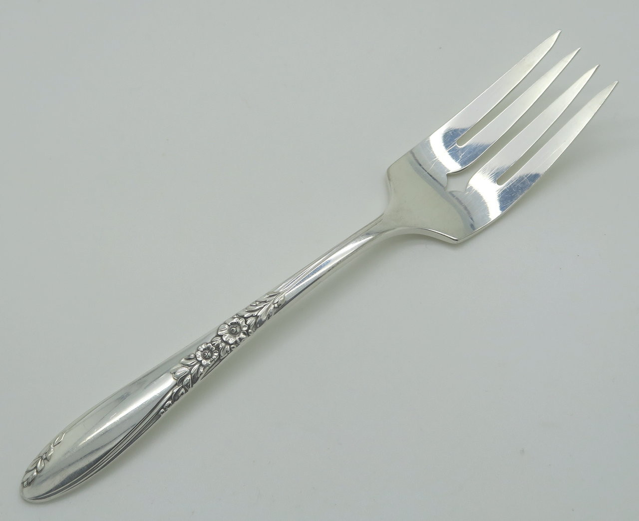 Country Lane by Wm A. Rogers Oneida Dinner Fork 7 1/2"