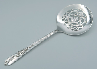 Royal Rose by Nobility Plate tomato server