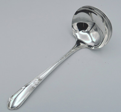 Meadowbrook gravy ladle by Wm A Rogers Oneida