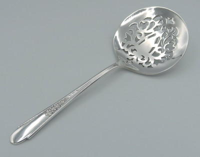 Gardenia by Wm Rogers & Son tomato server