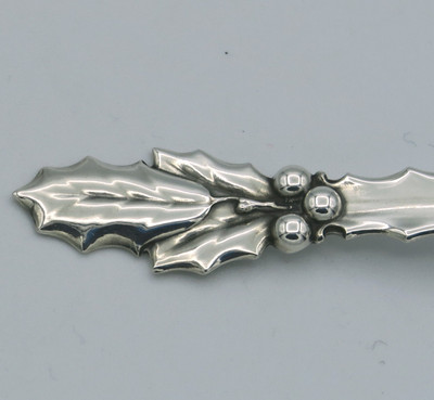 Holly by Whiting Sterling 1907