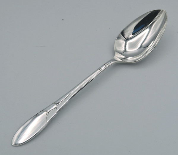 Lady Hamilton by Community five o'clock spoon