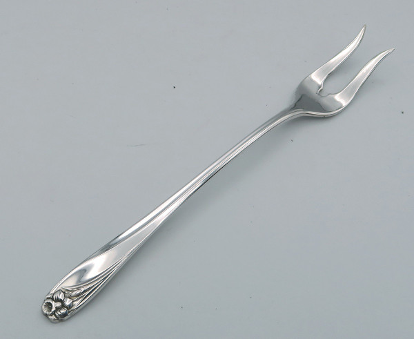 Daffodil by 1847 Rogers Bros pickle fork