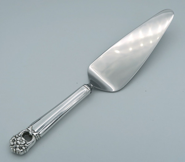 Eternally Yours by 1847 Rogers Bros solid pie server