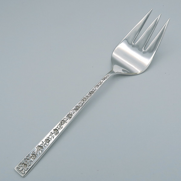 Silver Lace by 1847 Rogers Bros serving fork