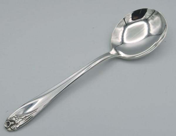 Daffodil by 1847 Rogers Bros gumbo soup spoon