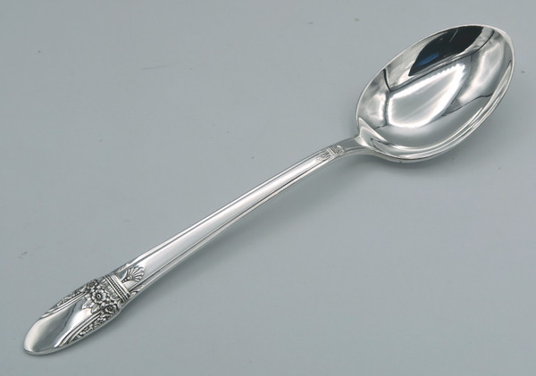 First Love by 1847 Rogers Bro oval soup spoon