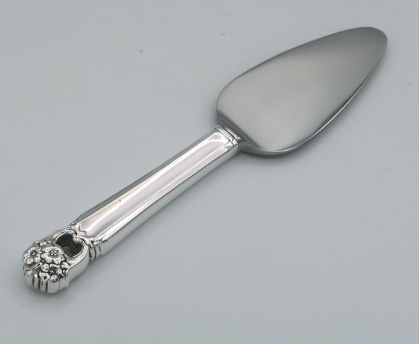 Eternally Yours by 1847 Rogers Bros cheese server