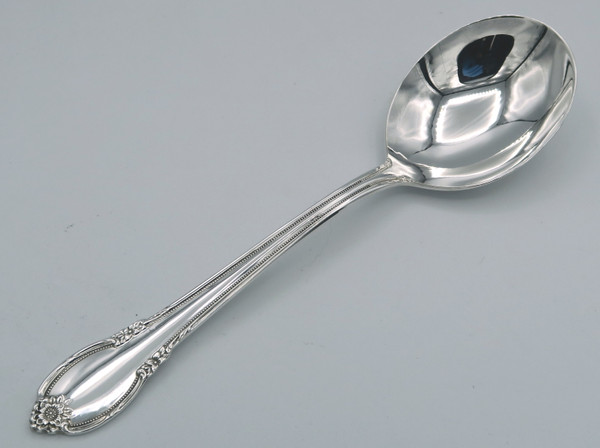 Remembrance by 1847 Rogers Bros cream soup spoon