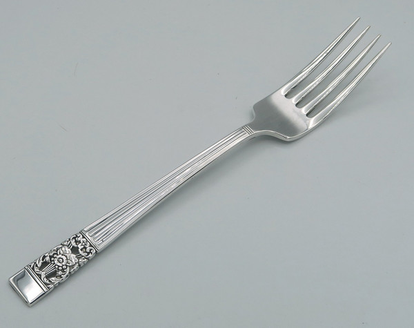 Coronation by Community dinner fork 7 3/8"