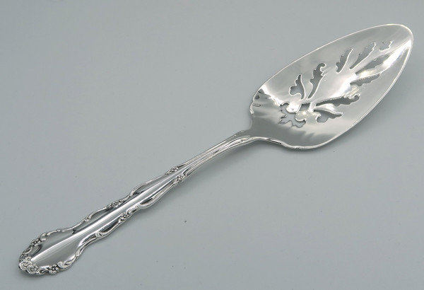 Flirtation by 1881 pierced pie server