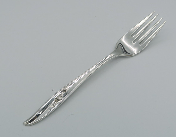 Magic Rose by 1847 Rogers Bros salad fork