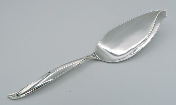 Flair by 1847 Rogers Bros solid pie server