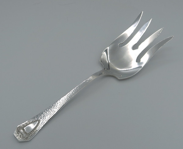 Heraldic by 1847 Rogers Bros salad serving fork