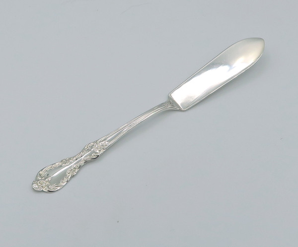 Gramd Elegance by Wm Rogers Mfg master utter knife