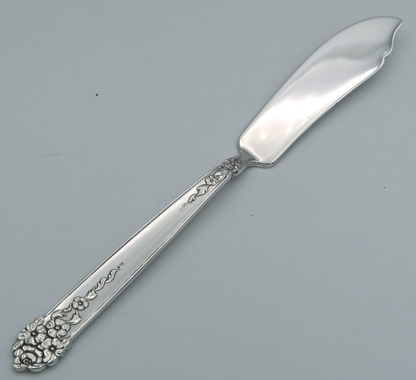 Moss Rose by National Silver master butter knife