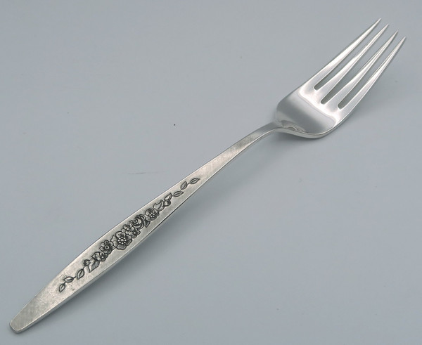 Laurel Mist by International Deep Silver dinner fork