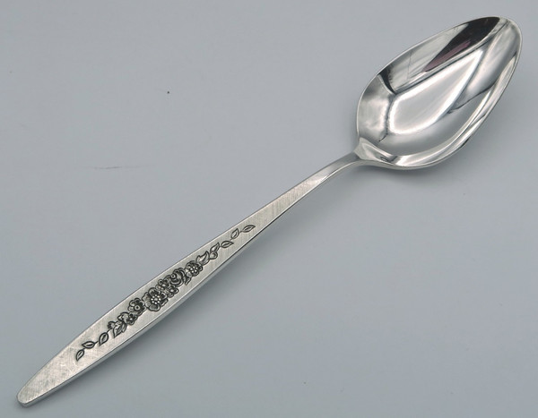 Laurel Mist by International Deep Silver teeaspoon