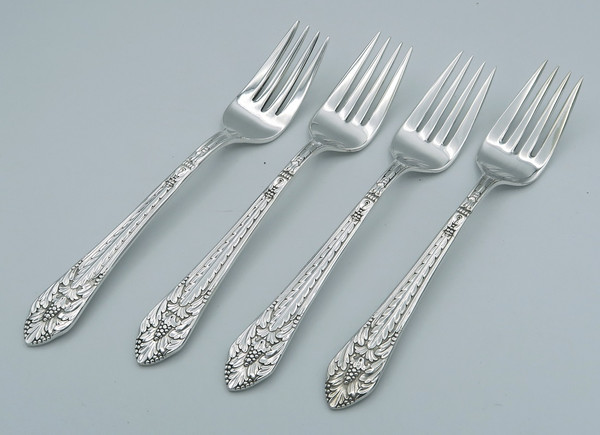 Marquise by 1847 Rogers Bros salad fork  4-pieces