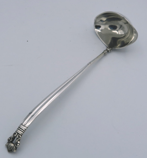 Acorn 5 1/2" ladle