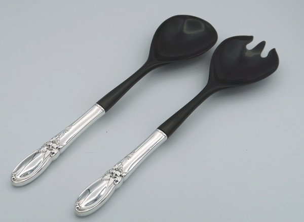 White Orchid by Community 2-piece salad set