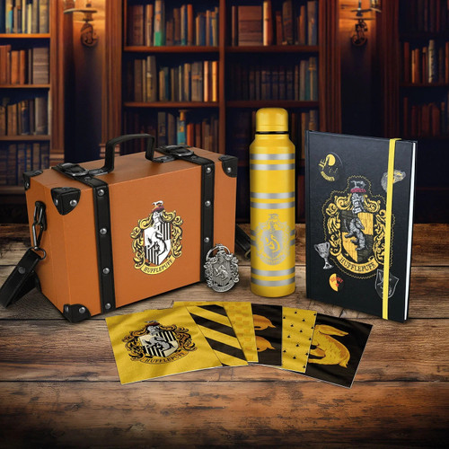 Harry Potter Hufflepuff Crest Premium Gift Set, Bottle, Keyring and Notebook