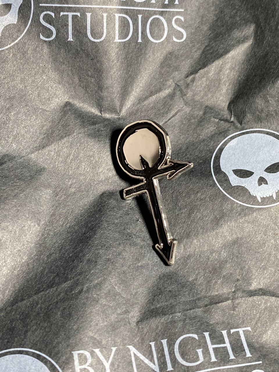 Anarch Pin