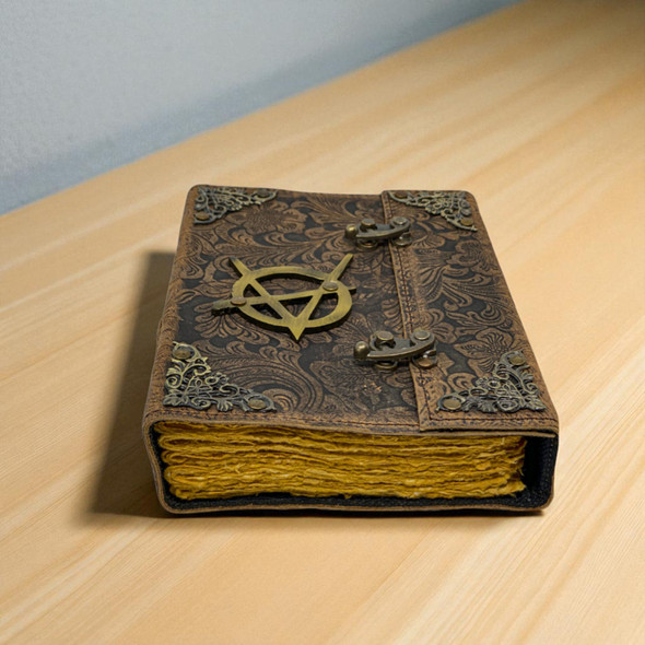 Leather-bound Brujah Journal / Sketchbook Leather-bound Brujah Journal / Sketchbook