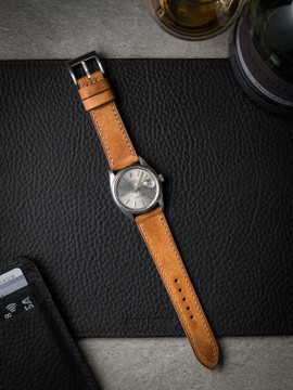Tan handcrafted leather watch straps Bas and Lokes