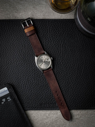 Warm brown handcrafted leather watch strap Bas and Lokes