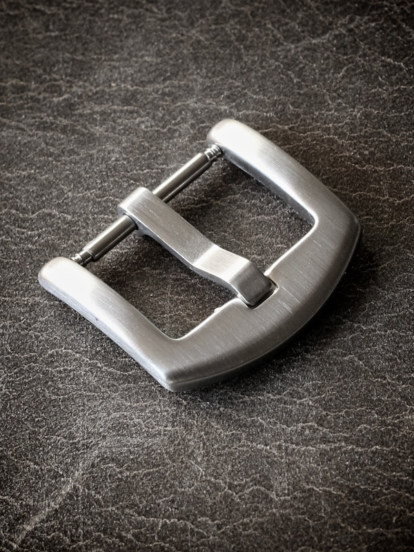 Slim Brushed Thumbnail Watch Buckle