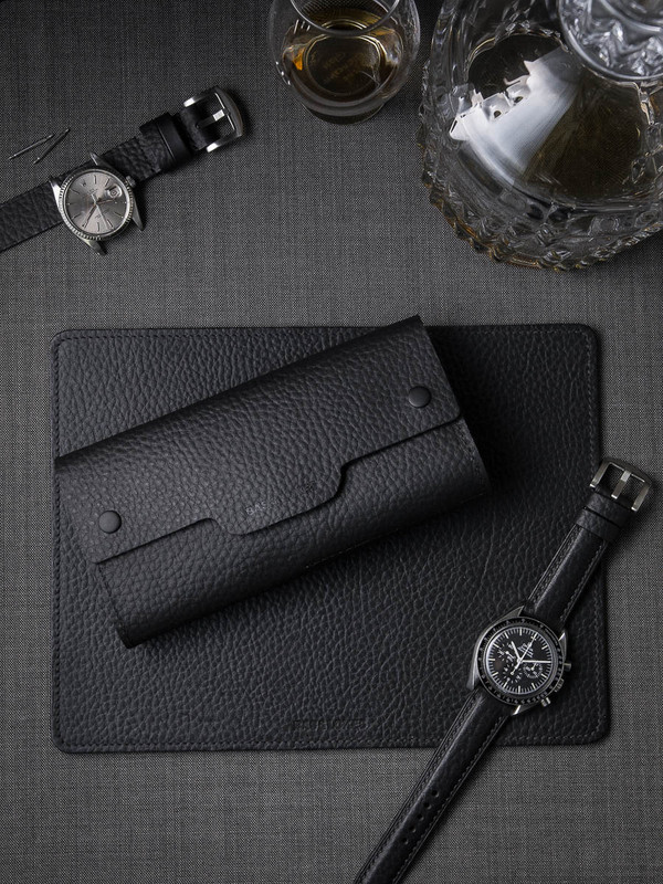 Black Pebbled Handcrafted Leather Watch Roll Black Pebbled Handcrafted Leather Watch Roll