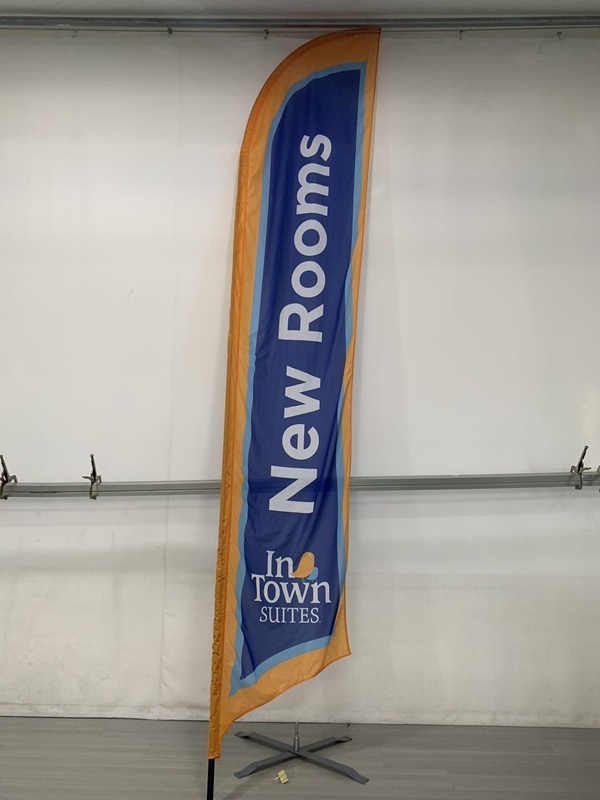 Large single sided blade flag
