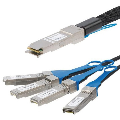 StarTech.com MSA Uncoded Compatible 3m QSFP+ to 4x SFP+ Direct Attach Breakout Cable - 40GbE - QSFP+ to 4x SFP+ Copper DAC 40 Gbps Low Power QSFP4SFPPC3M