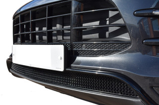 Porsche Macan Turbo - Lower Grille