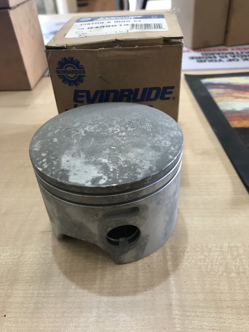 OMC Piston & Ring Set