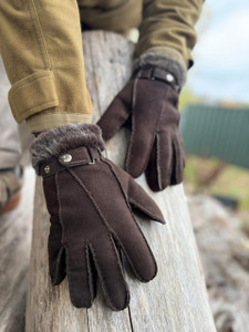 Men's Sheepskin Gloves in Chocolate