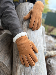 Men's Cuffed Sheepskin Gloves in Tan